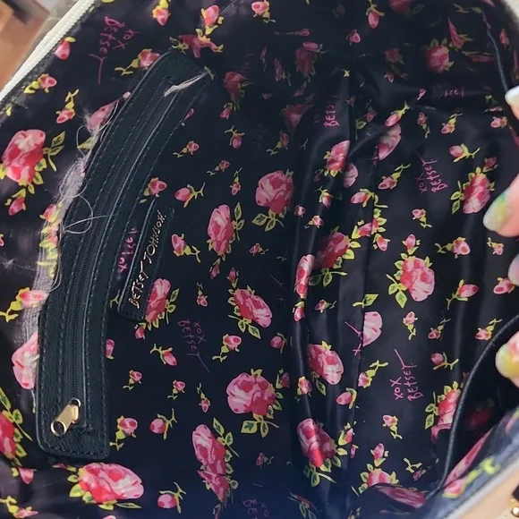 Betsey Johnson Tote / Shoulder Bag - Picture 8 of 11